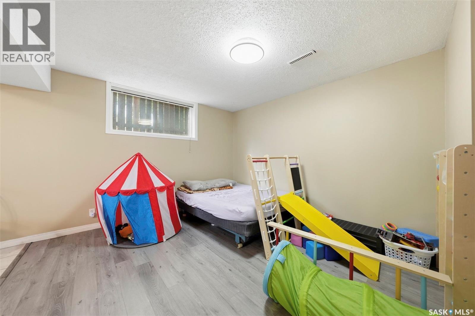 2638 Eastview, Saskatoon, Saskatchewan  S7J 3G8 - Photo 20 - SK039836