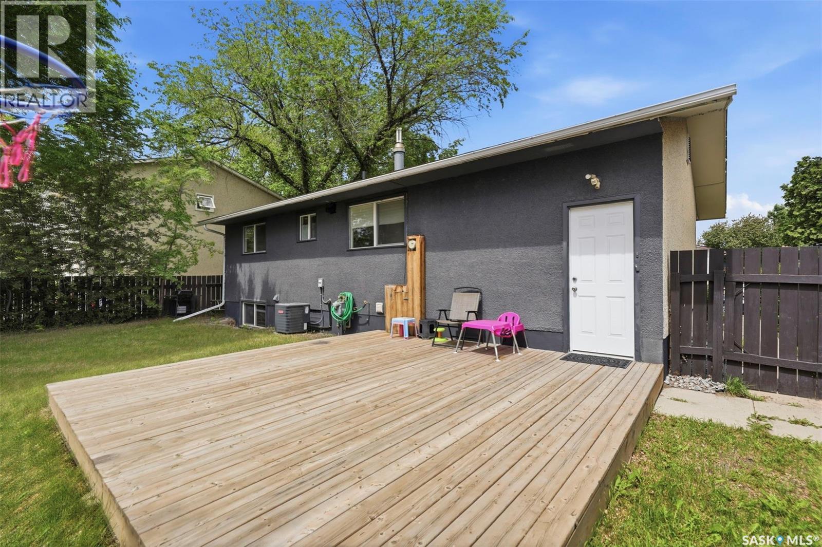 2638 Eastview, Saskatoon, Saskatchewan  S7J 3G8 - Photo 28 - SK039836