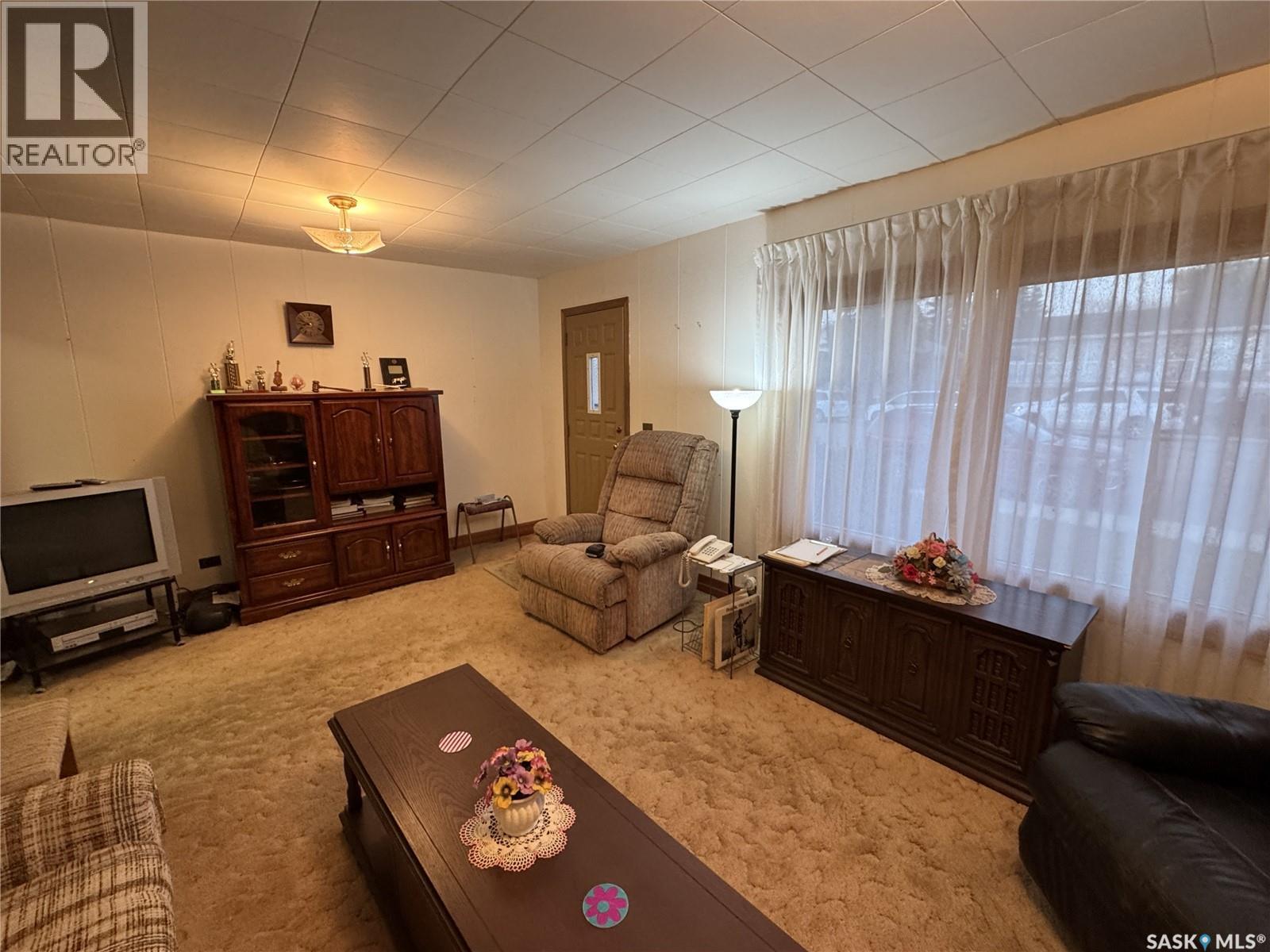 306 6th Avenue E, Biggar, Saskatchewan  S0K 0M0 - Photo 9 - SK039759