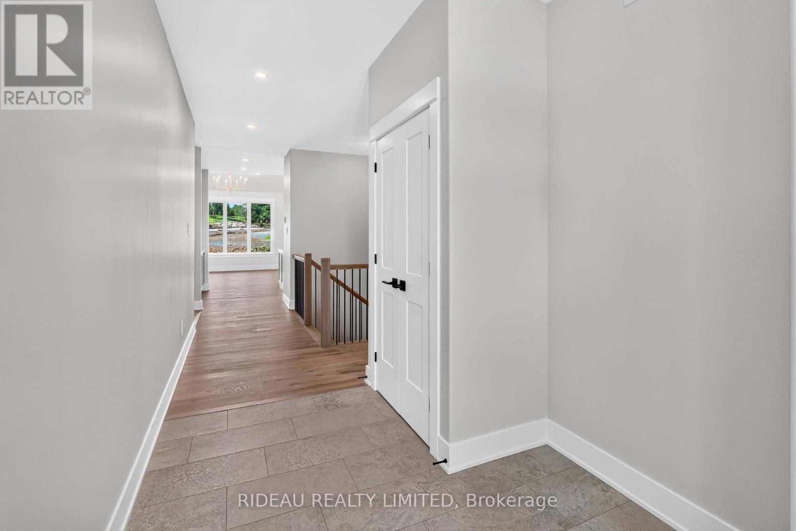 126 Hearthside Drive, Westport, Ontario  K0G 1X0 - Photo 4 - X12827574