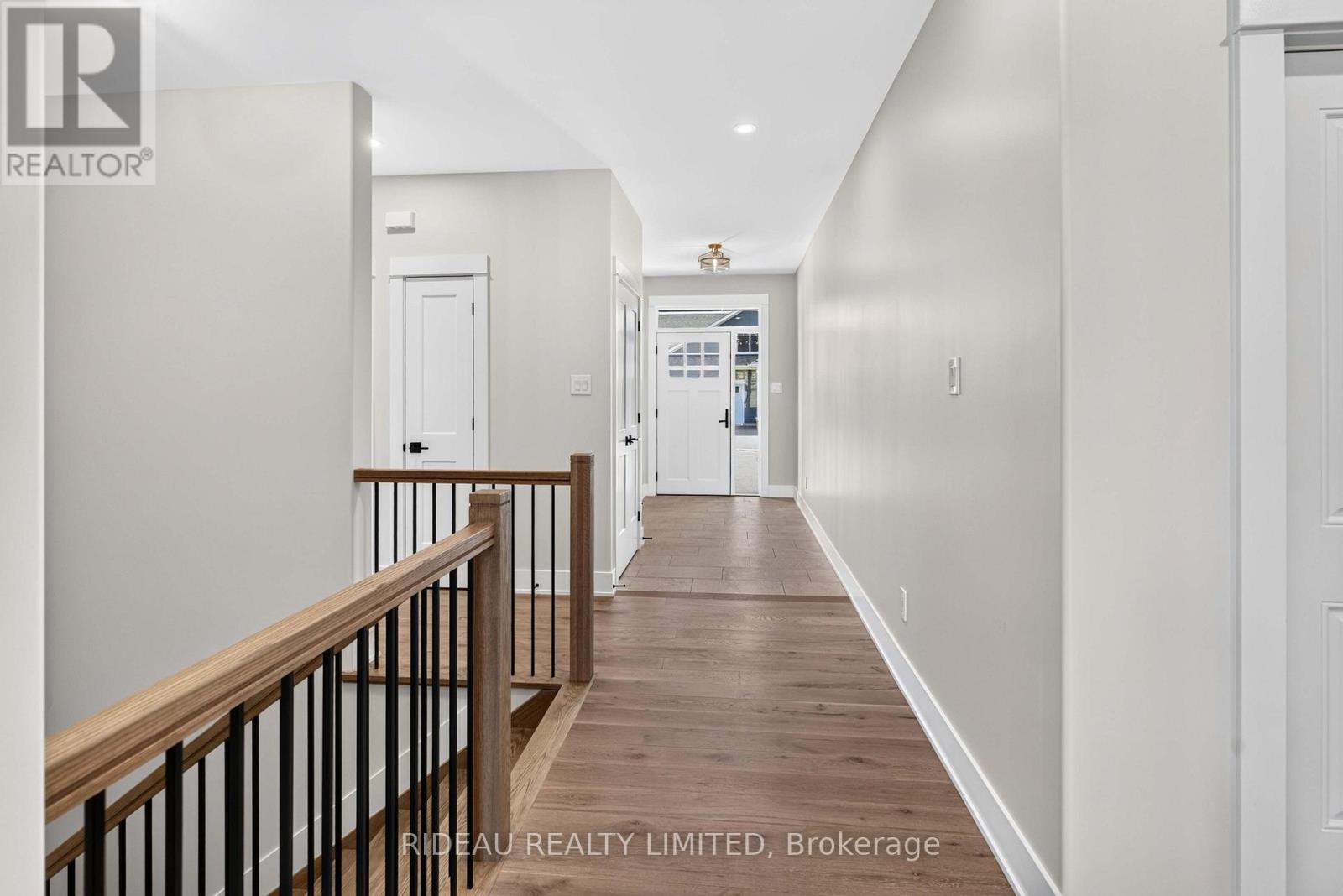 126 Hearthside Drive, Westport, Ontario  K0G 1X0 - Photo 3 - X12827574