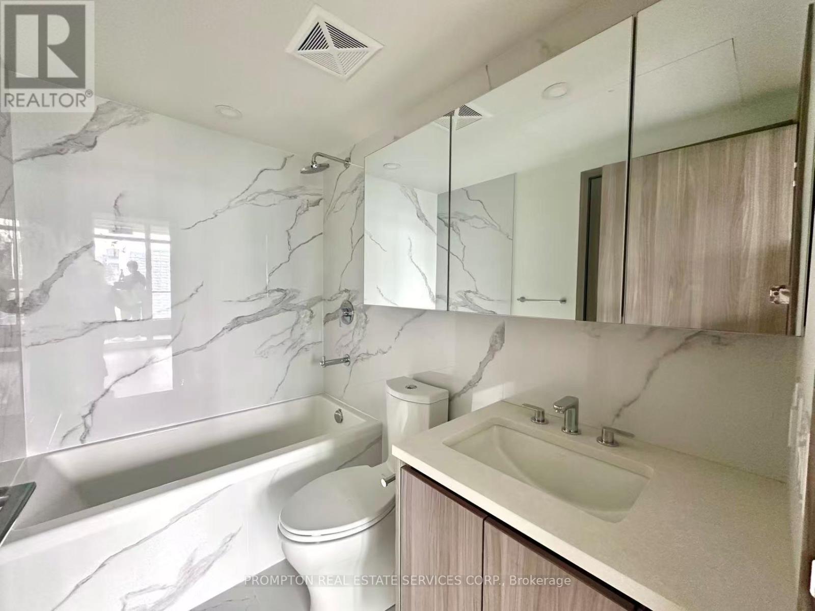 3201 - 1 Concord Cityplace Way, Toronto, Ontario  M5V 0X3 - Photo 4 - C13462182
