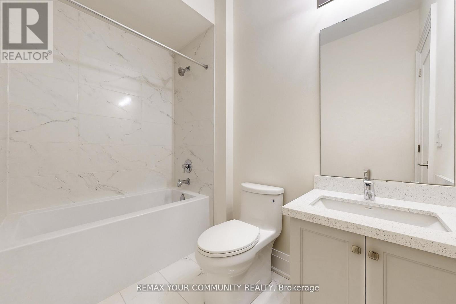 44 Schmeltzer Crescent, Richmond Hill, Ontario  L4E 1A2 - Photo 13 - N13462322