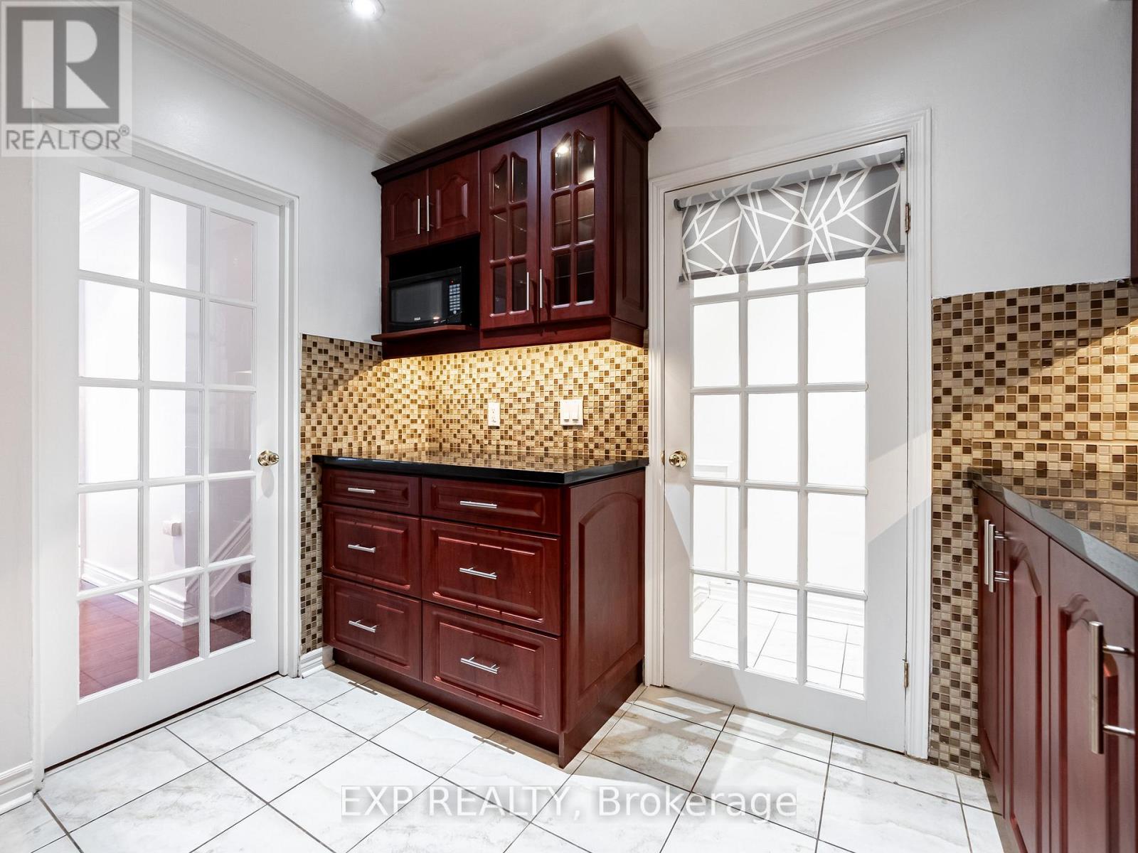 28 Lakeland Crescent, Richmond Hill, Ontario  L4E 2Z8 - Photo 13 - N13462452
