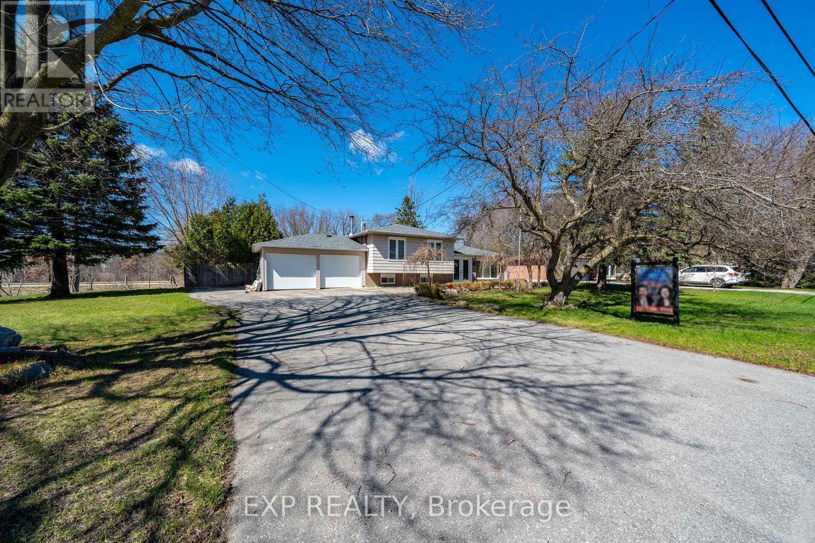 28 Lakeland Crescent, Richmond Hill, Ontario  L4E 2Z8 - Photo 3 - N13462452