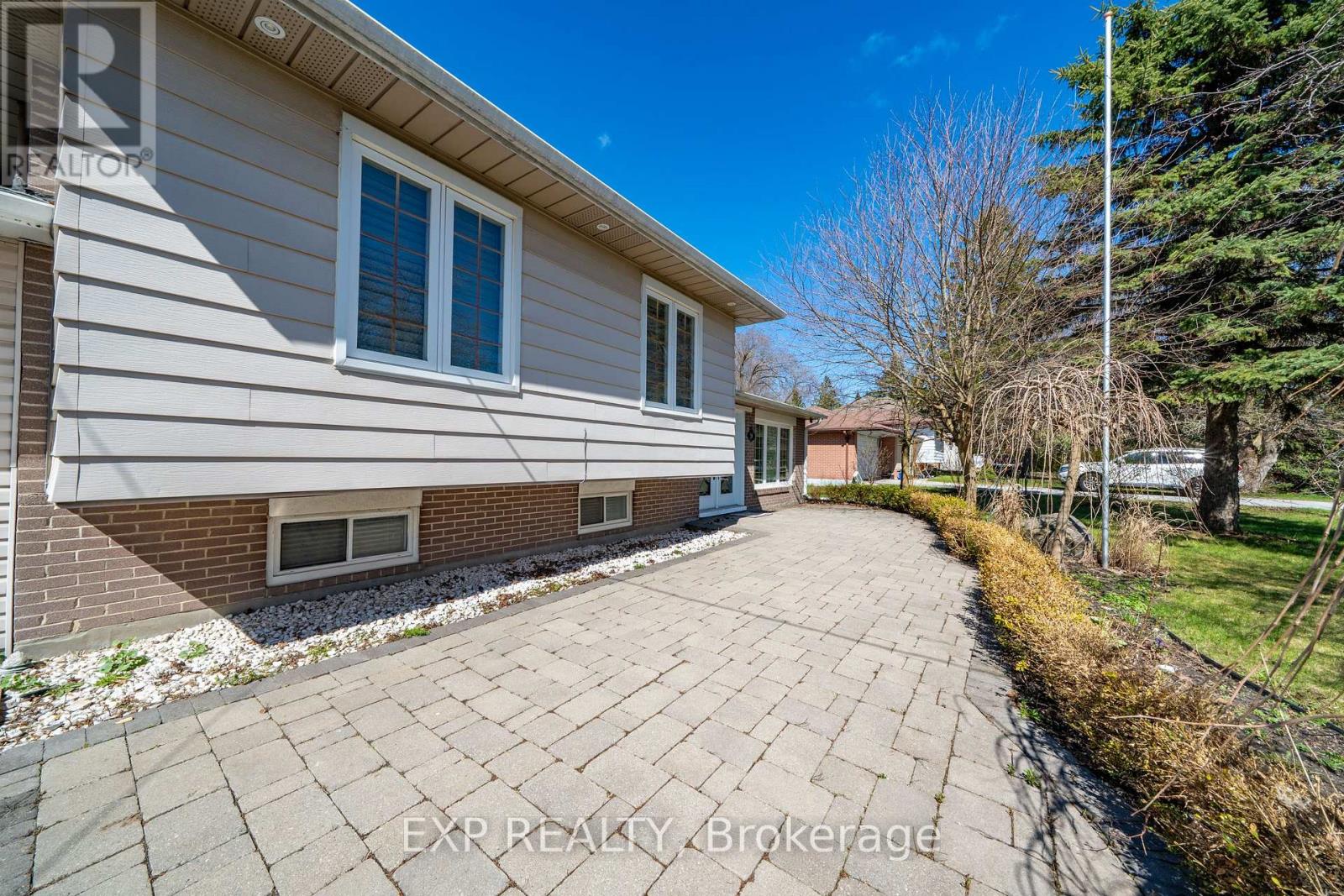 28 Lakeland Crescent, Richmond Hill, Ontario  L4E 2Z8 - Photo 35 - N13462452
