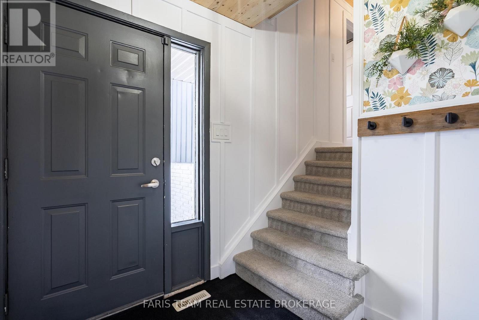 20 Carol Road, Barrie, Ontario  L4N 3P5 - Photo 6 - S13462298