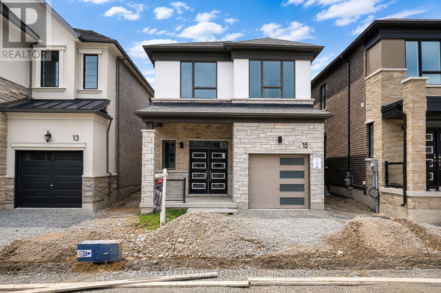 15 Foxley Heights, Barrie, Ontario  L9J 1A6 - Photo 2 - S13462358