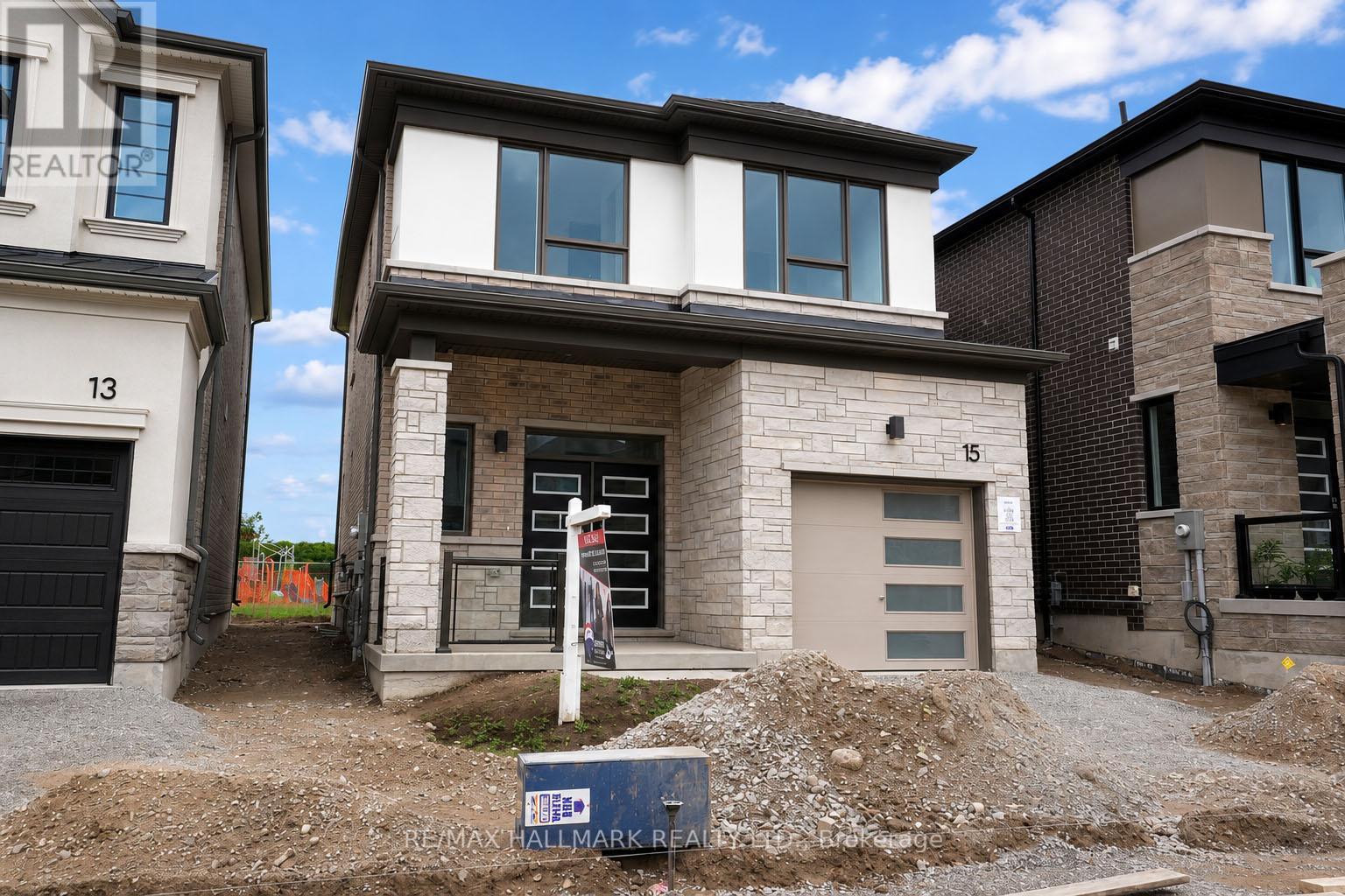 15 Foxley Heights, Barrie, Ontario  L9J 1A6 - Photo 3 - S13462358
