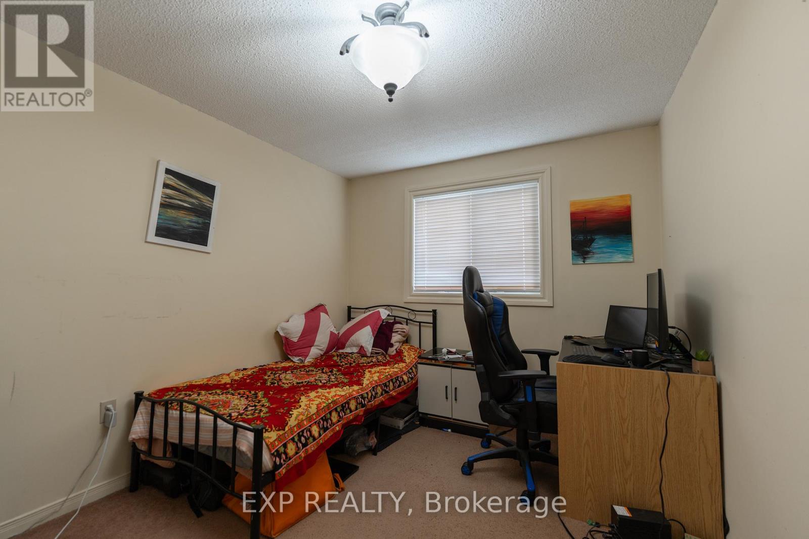 6 Hickling Trail, Barrie, Ontario  L4M 5V7 - Photo 14 - S13462408