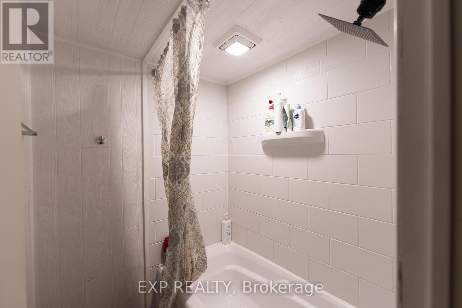 6 Hickling Trail, Barrie, Ontario  L4M 5V7 - Photo 22 - S13462408
