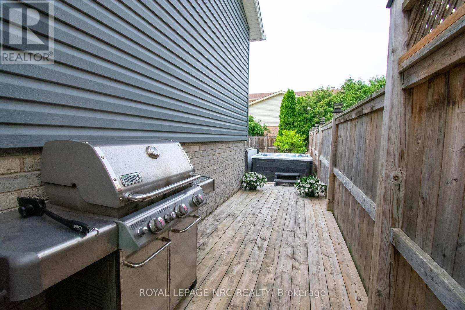 30 Elderwood Drive, St. Catharines, Ontario  L2S 3E5 - Photo 35 - X13461270