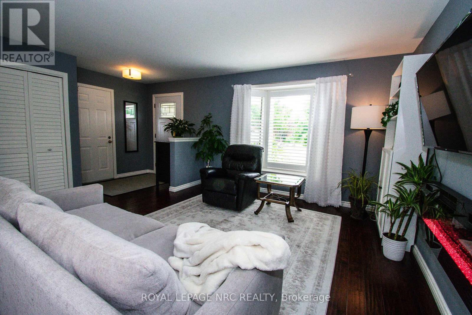 30 Elderwood Drive, St. Catharines, Ontario  L2S 3E5 - Photo 9 - X13461270