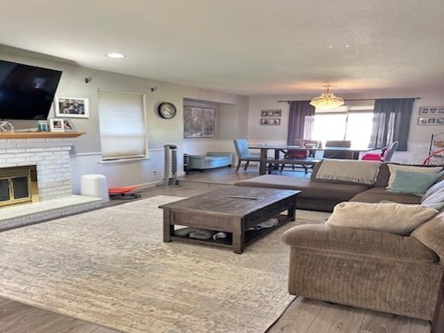 Upper 16375 Middleglen Place, Surrey, British Columbia  V4N 1X7 - Photo 5 - R3136719