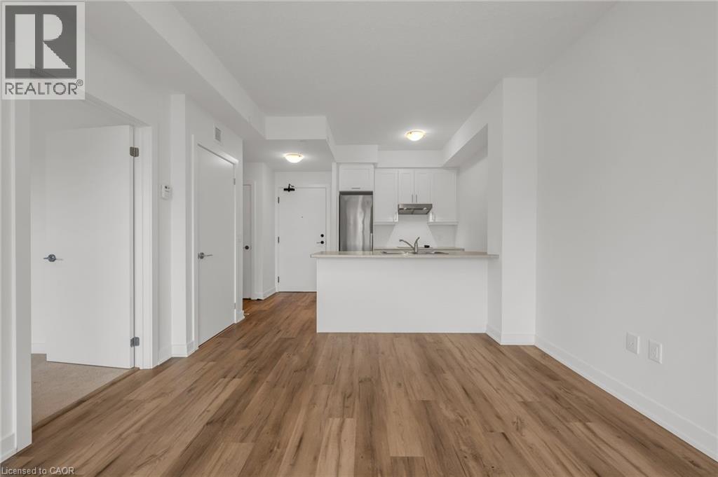600 North Service Road Unit# 211, Stoney Creek, Ontario  L8E 0L2 - Photo 3 - 40839951