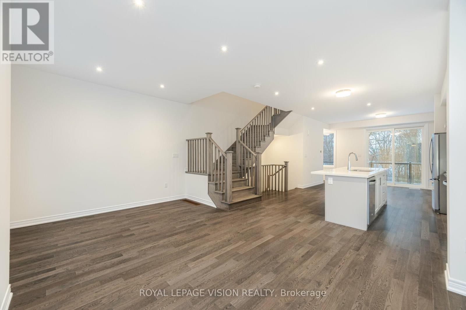 60 Folcroft Street, Brampton, Ontario  L6Y 6L3 - Photo 11 - W13462232