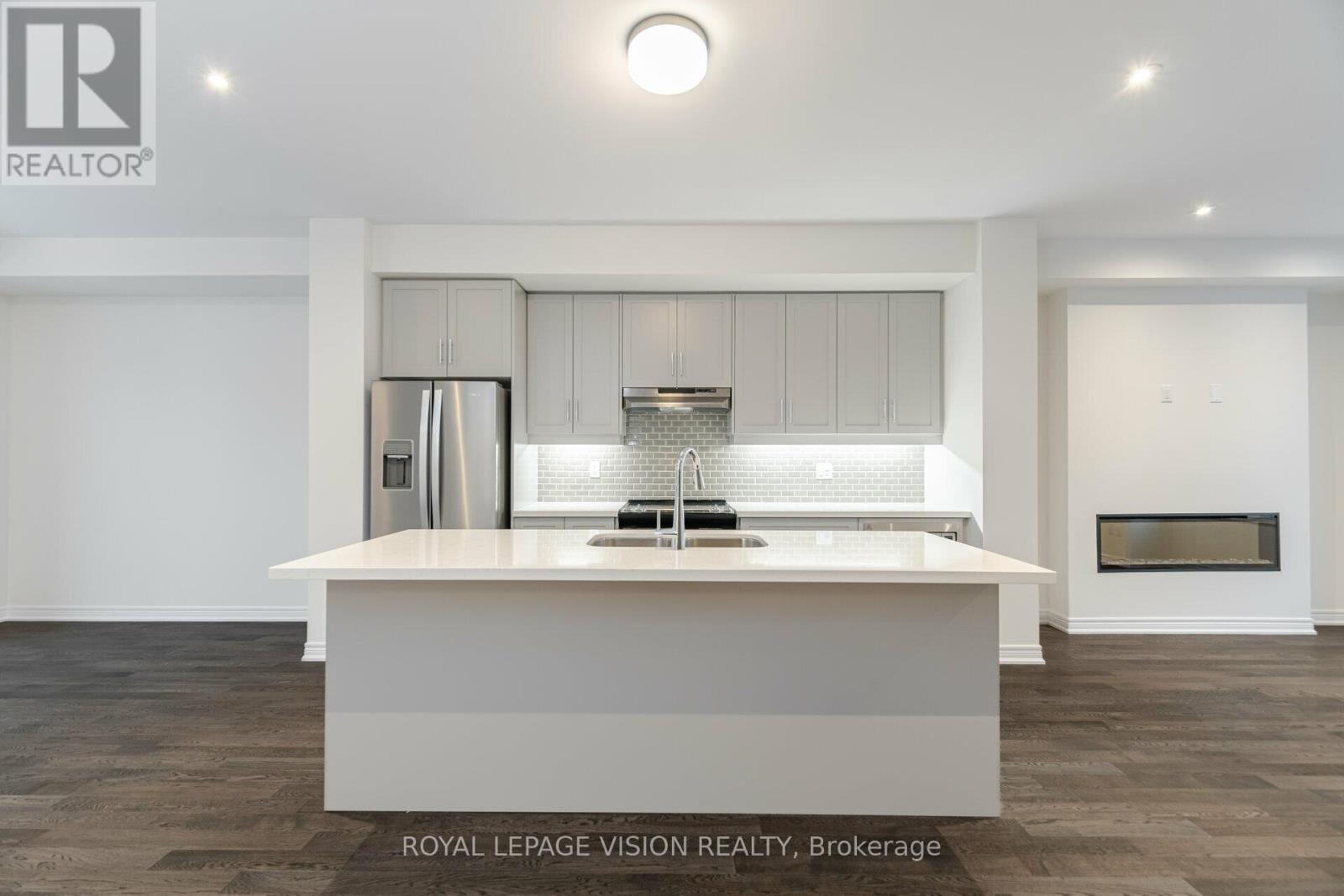 60 Folcroft Street, Brampton, Ontario  L6Y 6L3 - Photo 6 - W13462232