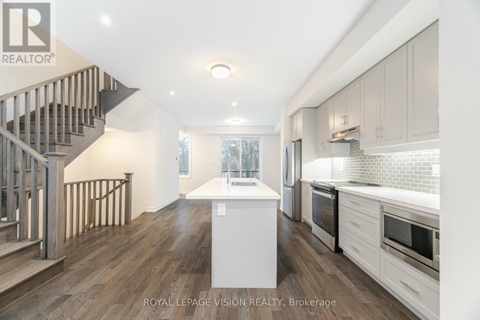 60 Folcroft Street, Brampton, Ontario  L6Y 6L3 - Photo 7 - W13462232
