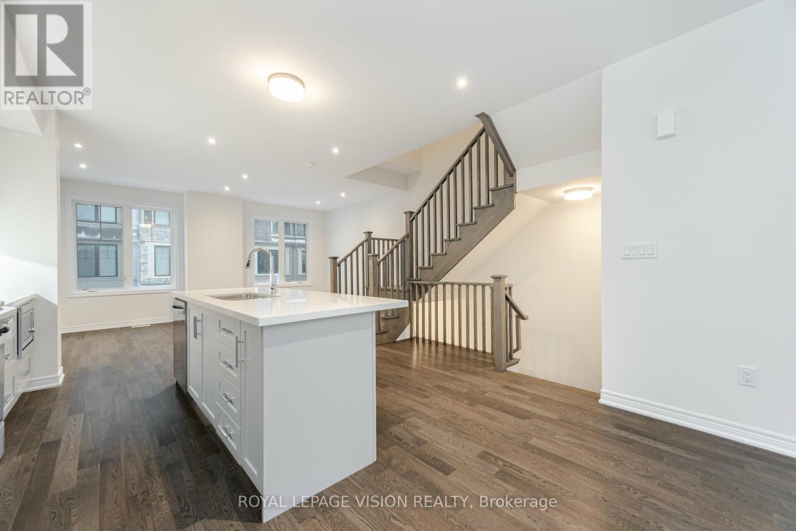 60 Folcroft Street, Brampton, Ontario  L6Y 6L3 - Photo 8 - W13462232