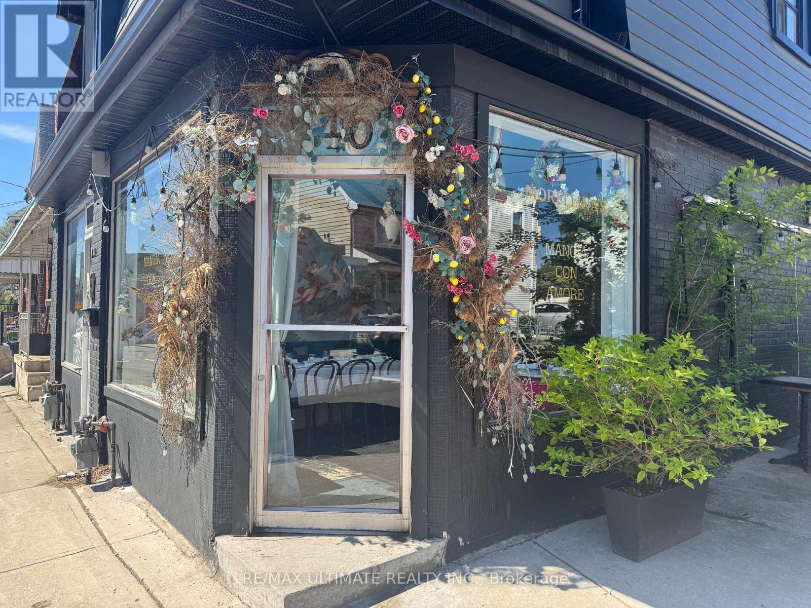 146 Christie Street, Toronto, Ontario M6G 3B4 - Photo 3 - W13462240