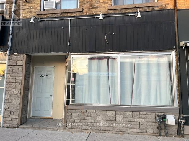 2849 Dufferin Street, Toronto, Ontario M6B 3S4 - Photo 3 - W13462274