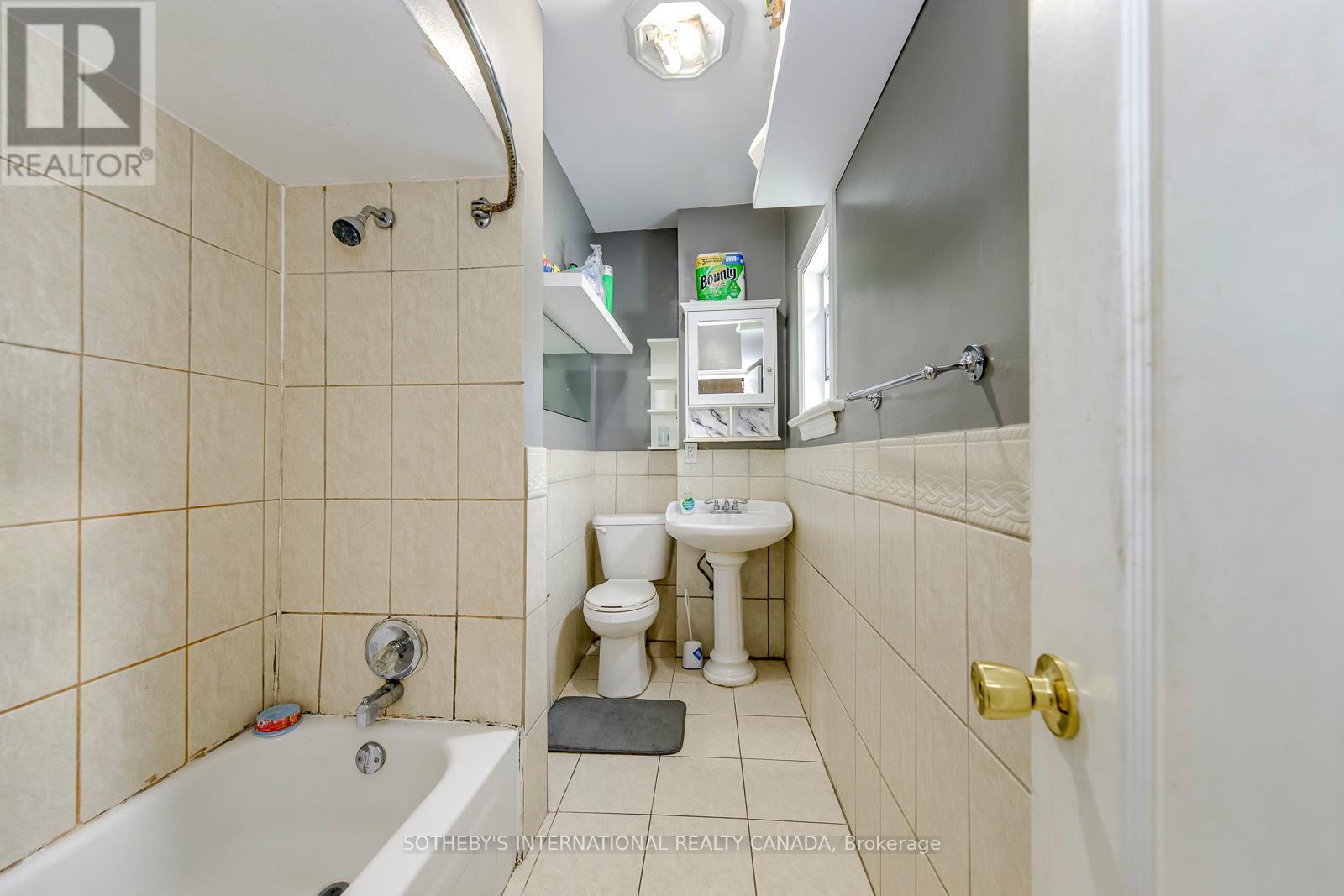 66 Twenty Ninth Street, Toronto, Ontario  M8W 3B2 - Photo 11 - W13462288