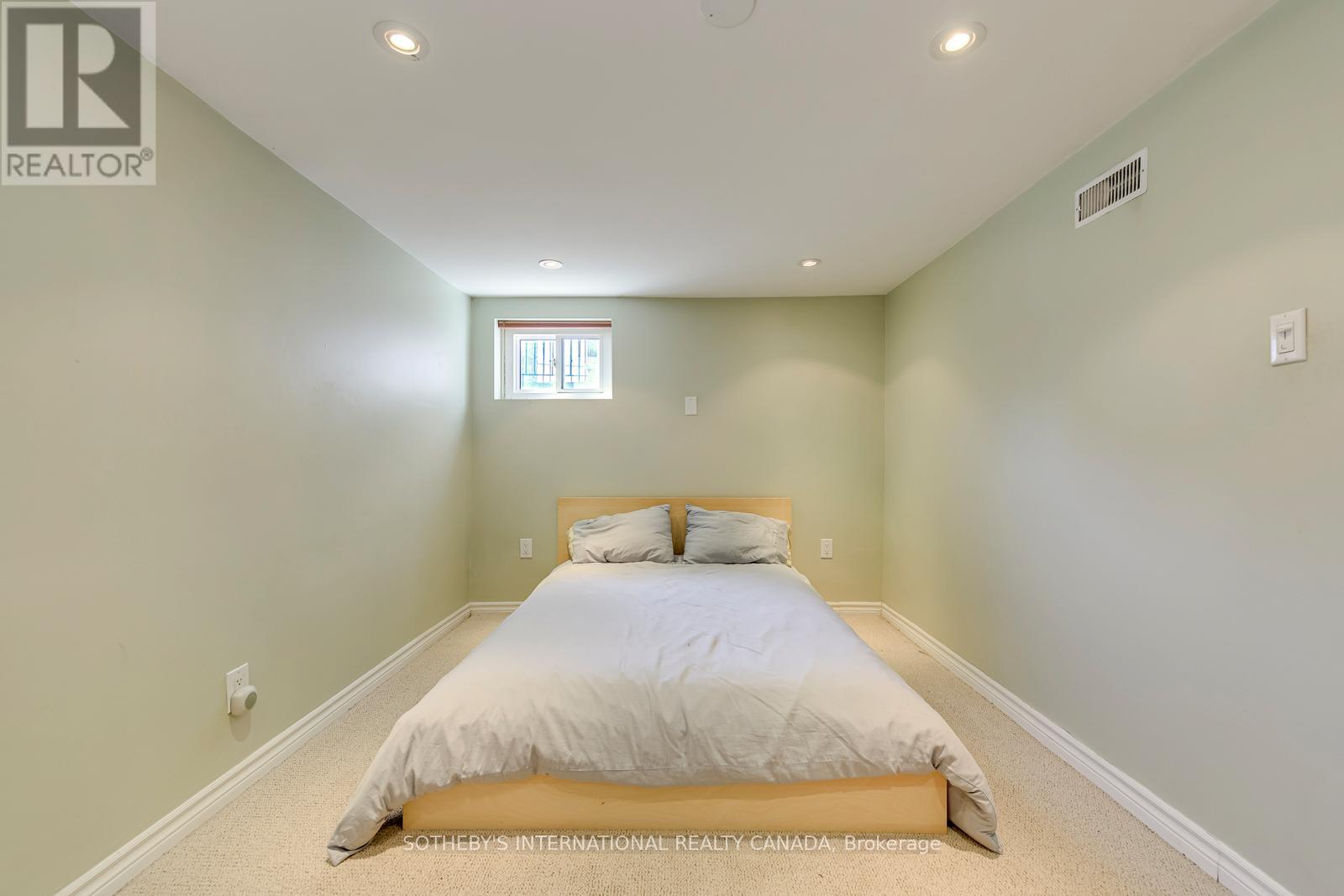 66 Twenty Ninth Street, Toronto, Ontario  M8W 3B2 - Photo 17 - W13462288