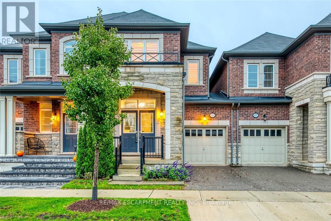3087 Eberly Woods Drive, Oakville, Ontario  L6M 0T7 - Photo 2 - W13462324