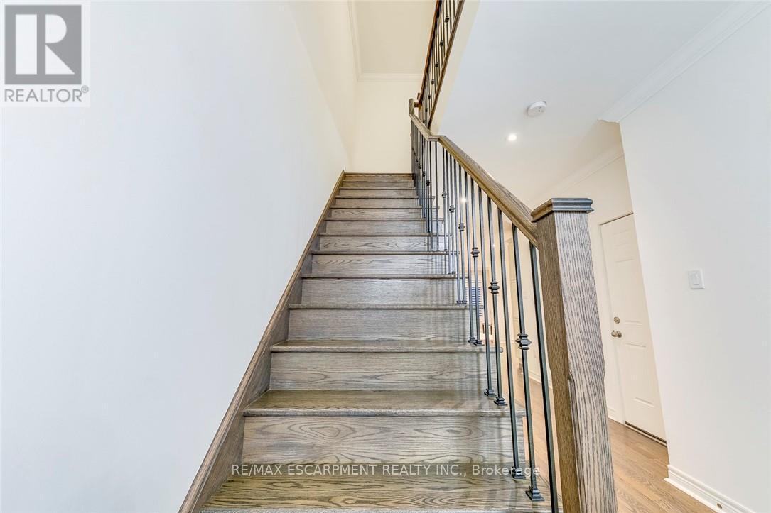 3087 Eberly Woods Drive, Oakville, Ontario  L6M 0T7 - Photo 20 - W13462324