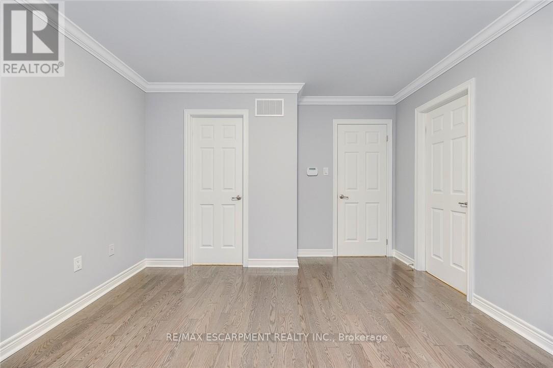 3087 Eberly Woods Drive, Oakville, Ontario  L6M 0T7 - Photo 23 - W13462324