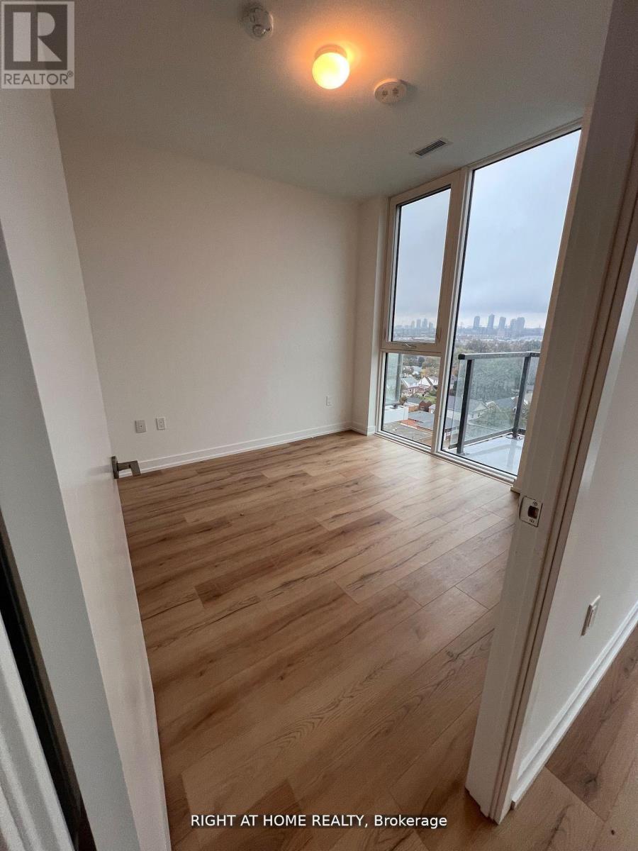 1003 - 1195 The Queensway, Toronto, Ontario  M8Z 0H1 - Photo 6 - W13462344