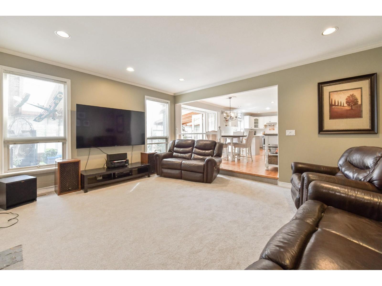 8551 Bannister Drive, Mission, British Columbia  V2V 6Y3 - Photo 11 - R3136982