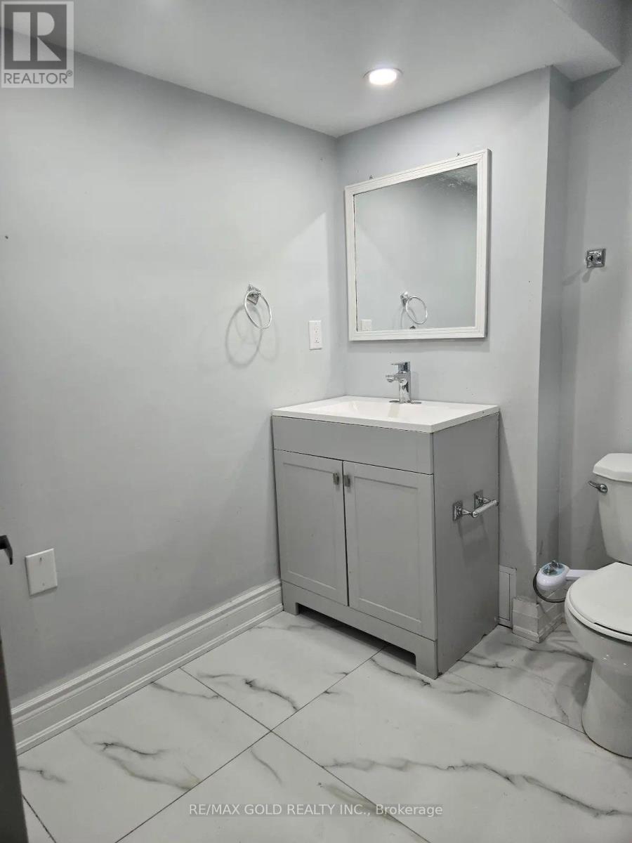 47 Mikado Crescent, Brampton, Ontario  L6S 3R5 - Photo 5 - W13462434