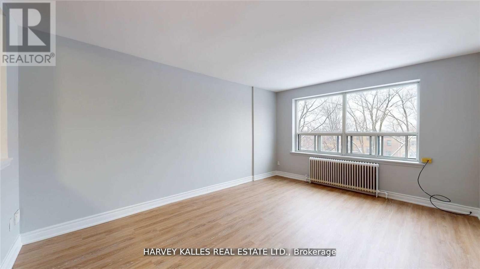 B3 - 4 GREENTREE COURT, Toronto, Ontario
