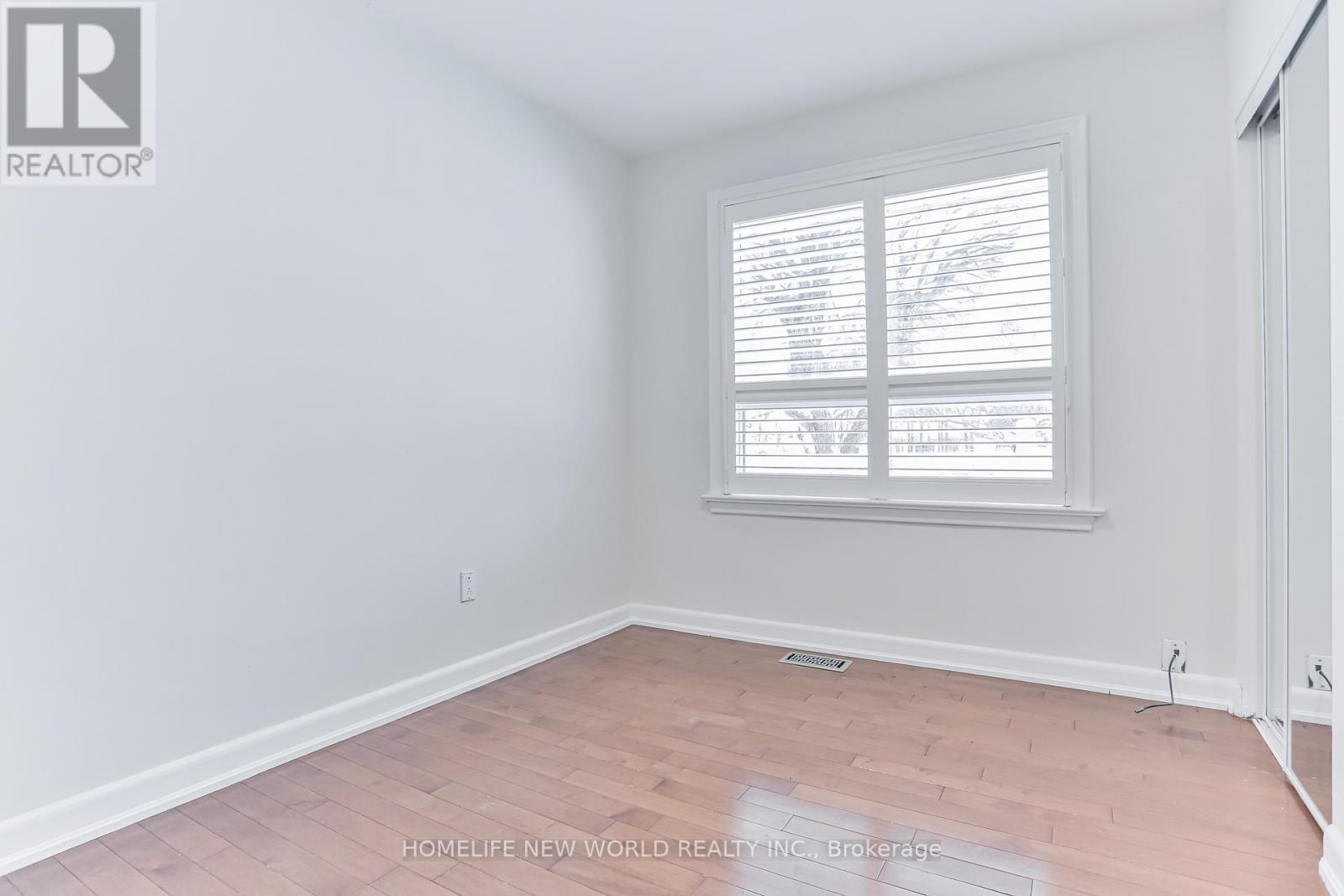 3 Erlesmere Avenue, Brampton, Ontario  L6W 2T4 - Photo 7 - W13462472