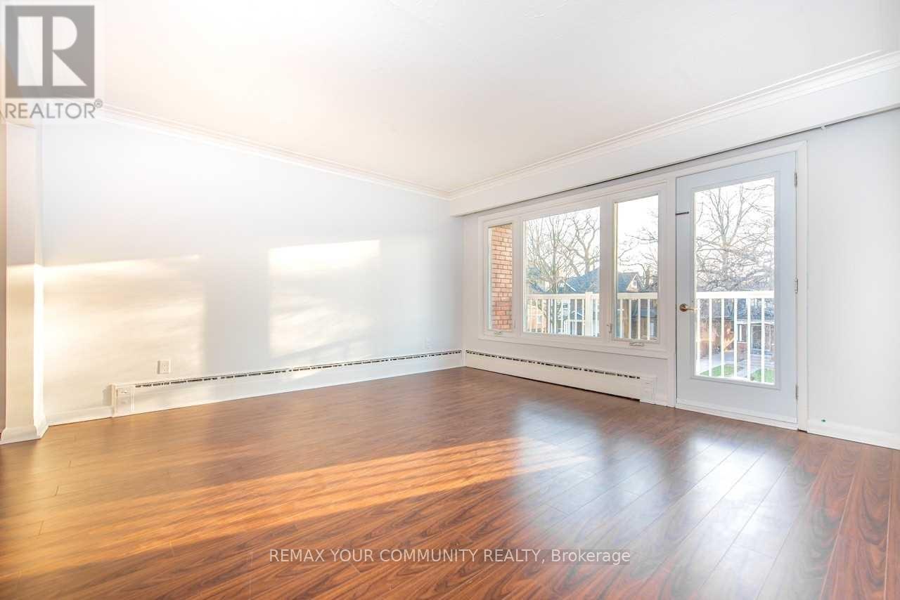 3 - 163 Evelyn Avenue, Toronto, Ontario  M6P 2Z6 - Photo 5 - W13462520