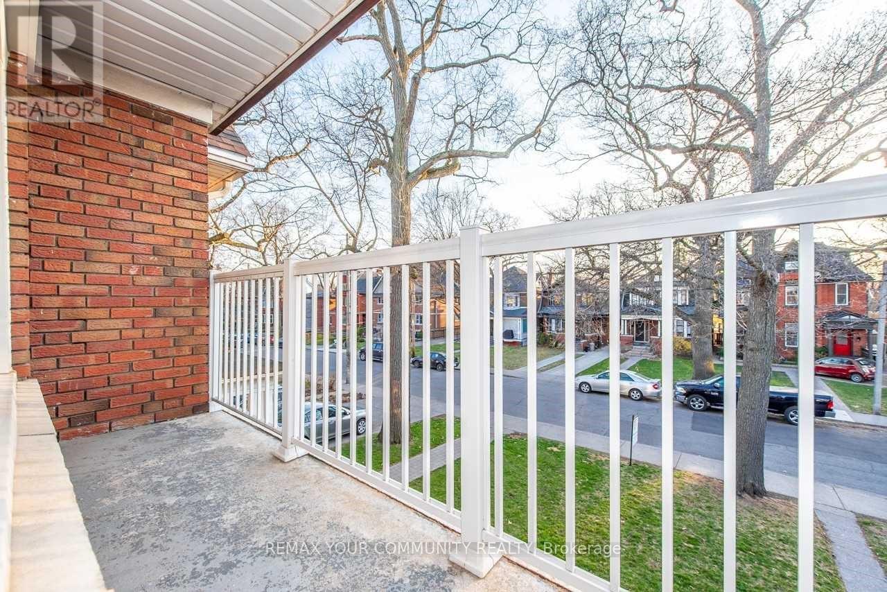 3 - 163 Evelyn Avenue, Toronto, Ontario  M6P 2Z6 - Photo 7 - W13462520