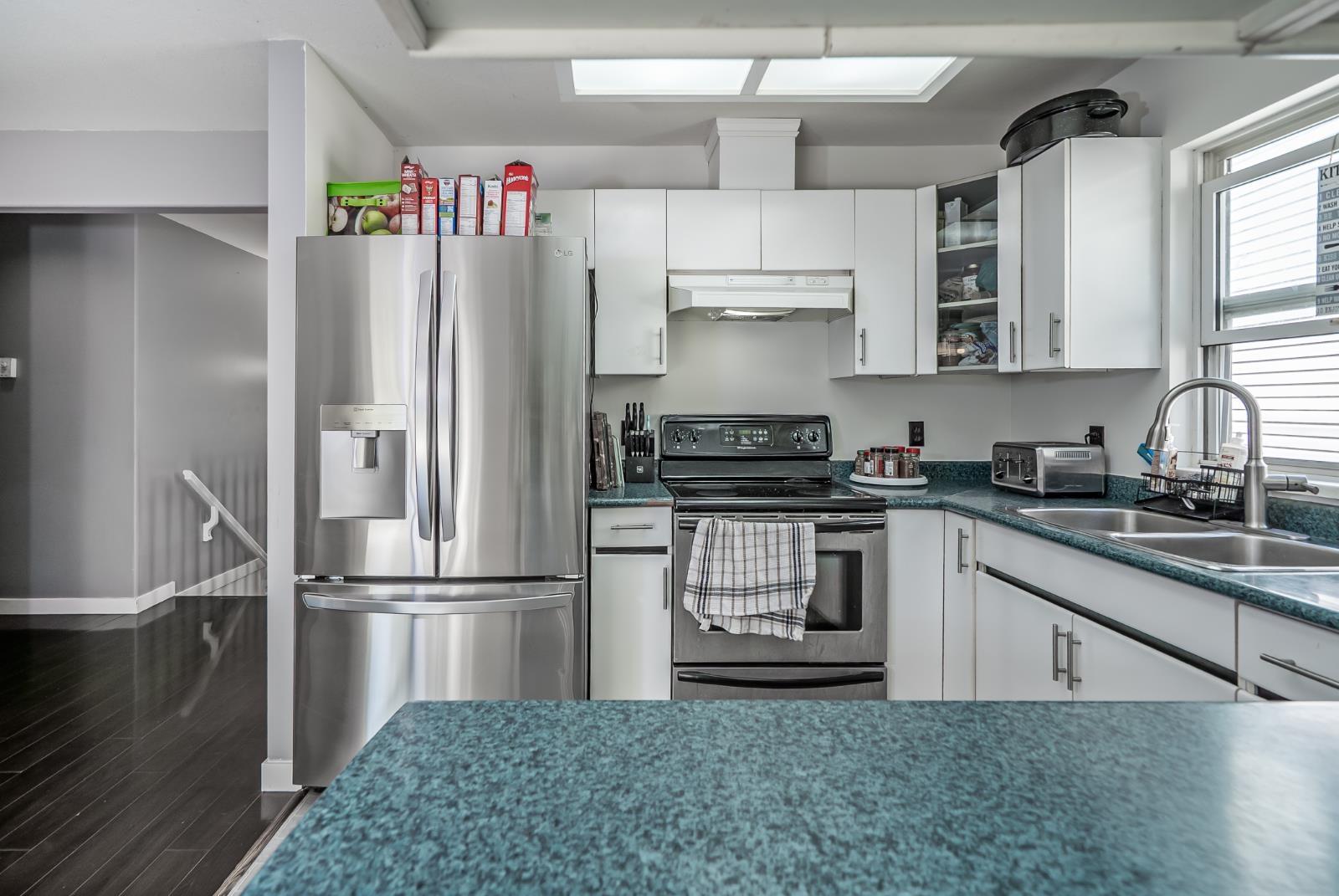 8232 Peacock Street, Mission, British Columbia  V2V 6Z8 - Photo 13 - R3136978