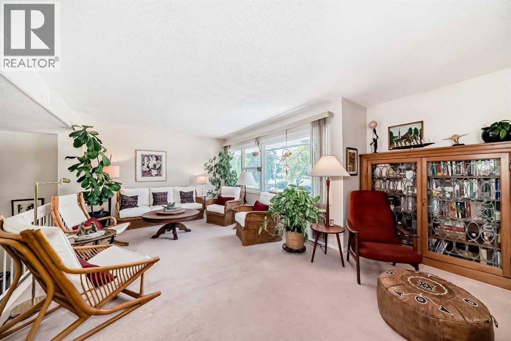 400 Brae Glen Crescent SW, Calgary, Alberta  T2W 1B6 - Photo 20 - A2315260