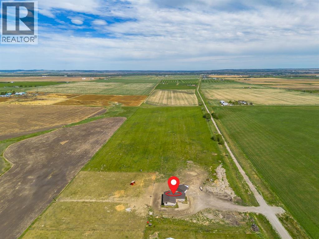 578099 83 Street E, Rural Foothills County, Alberta  T1V 1R7 - Photo 2 - A2317529