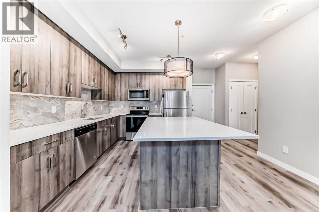 108, 71 Shawnee Common Sw, Calgary, Alberta  T2Y 0R2 - Photo 7 - A2317711