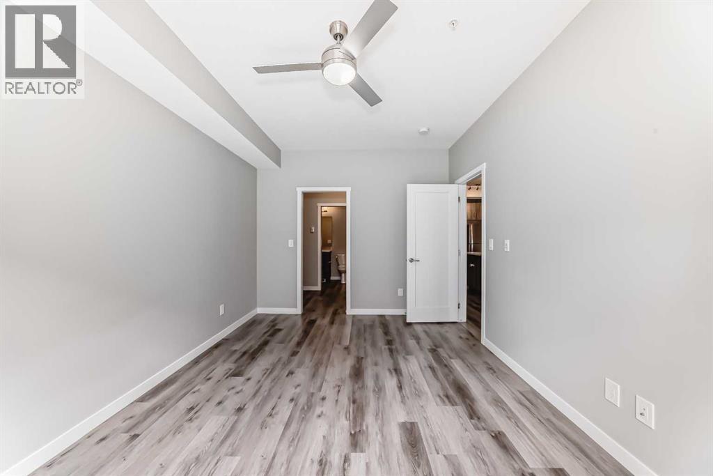 108, 71 Shawnee Common Sw, Calgary, Alberta  T2Y 0R2 - Photo 24 - A2317711
