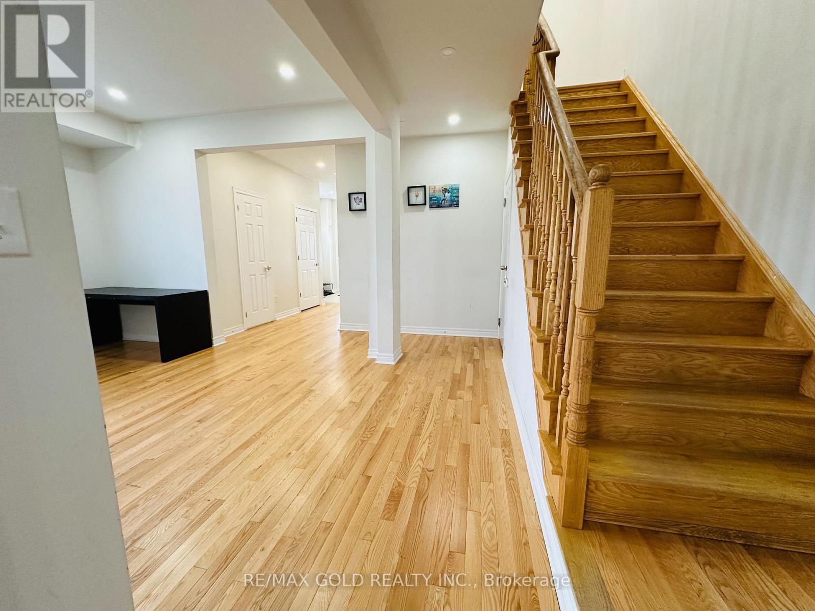 566 Bessborough Drive, Milton, Ontario  L9T 7V2 - Photo 12 - W13450726