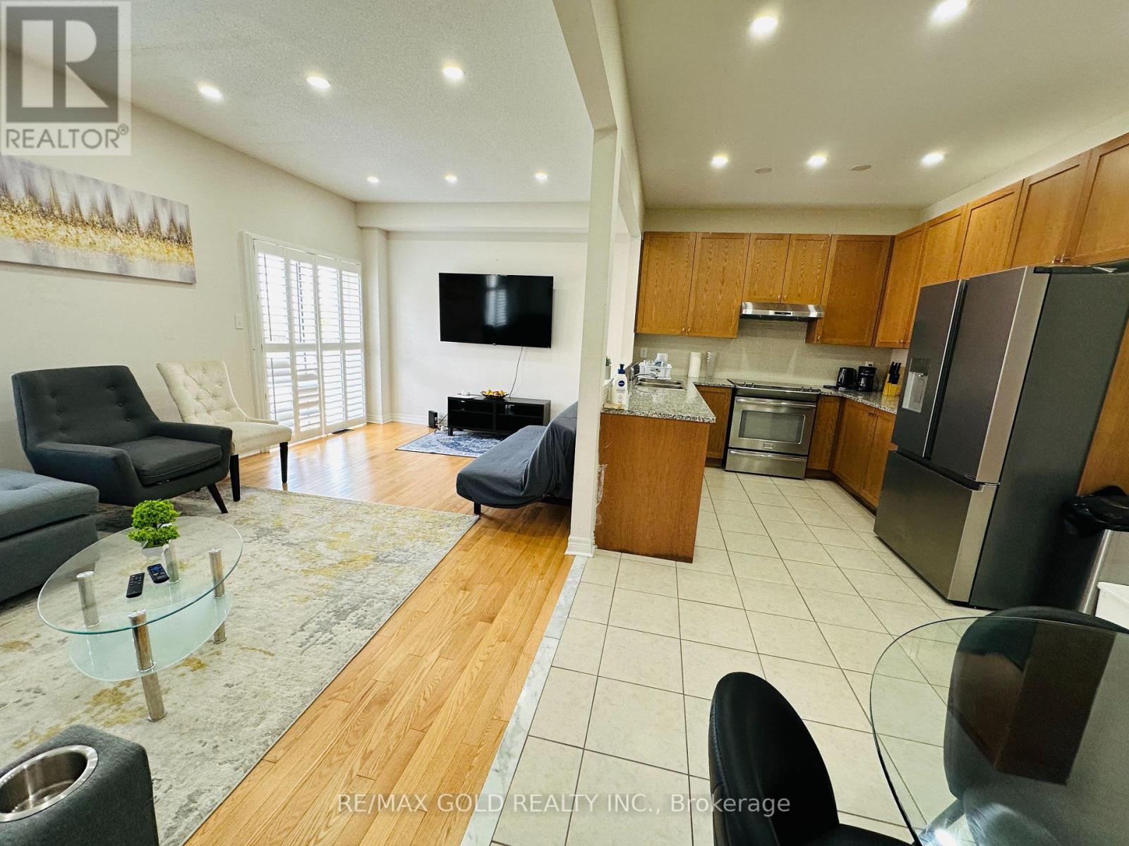 566 Bessborough Drive, Milton, Ontario  L9T 7V2 - Photo 9 - W13450726
