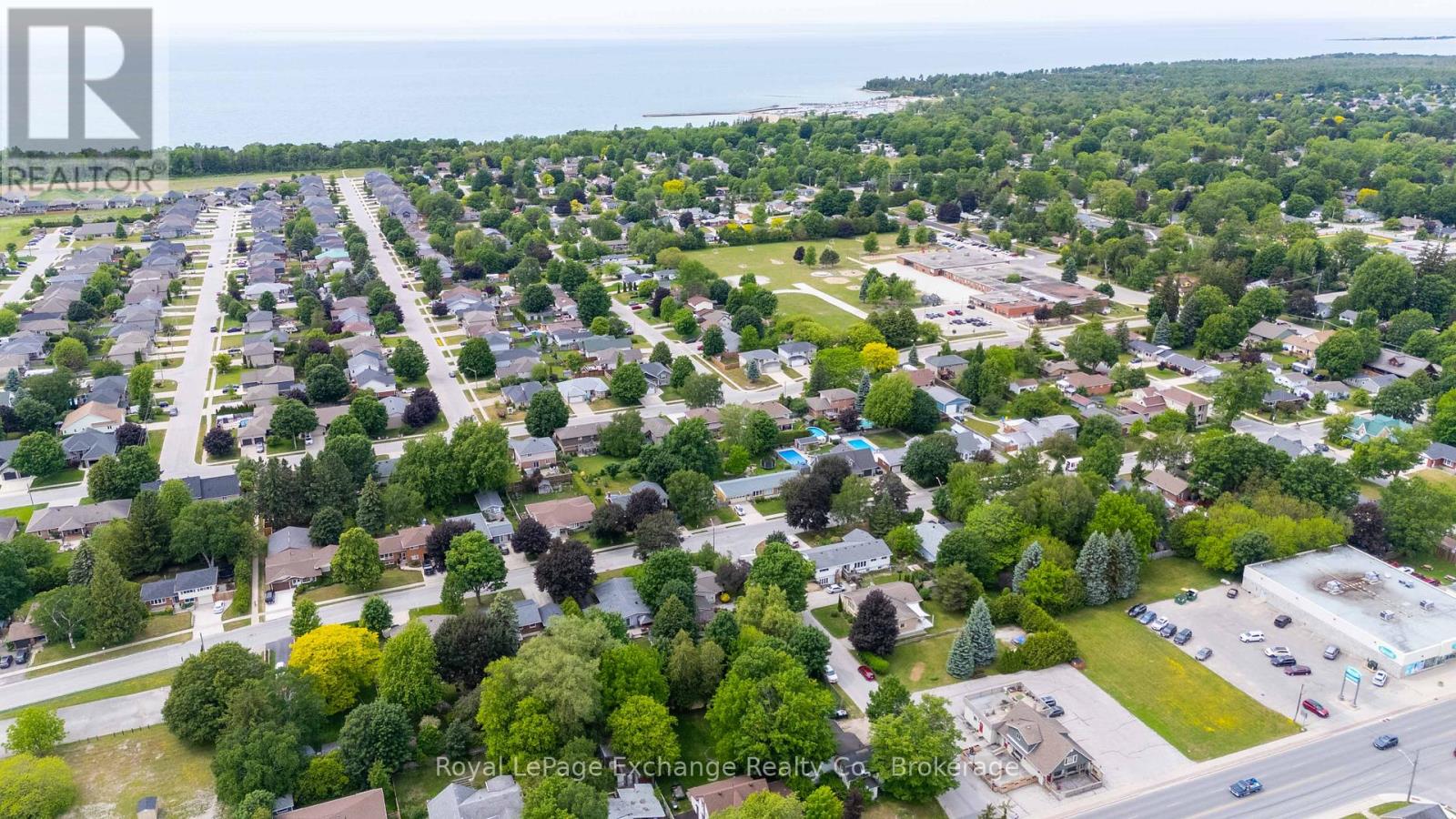 579 Peirson Avenue, Saugeen Shores, Ontario  N0H 2C4 - Photo 8 - X13451974