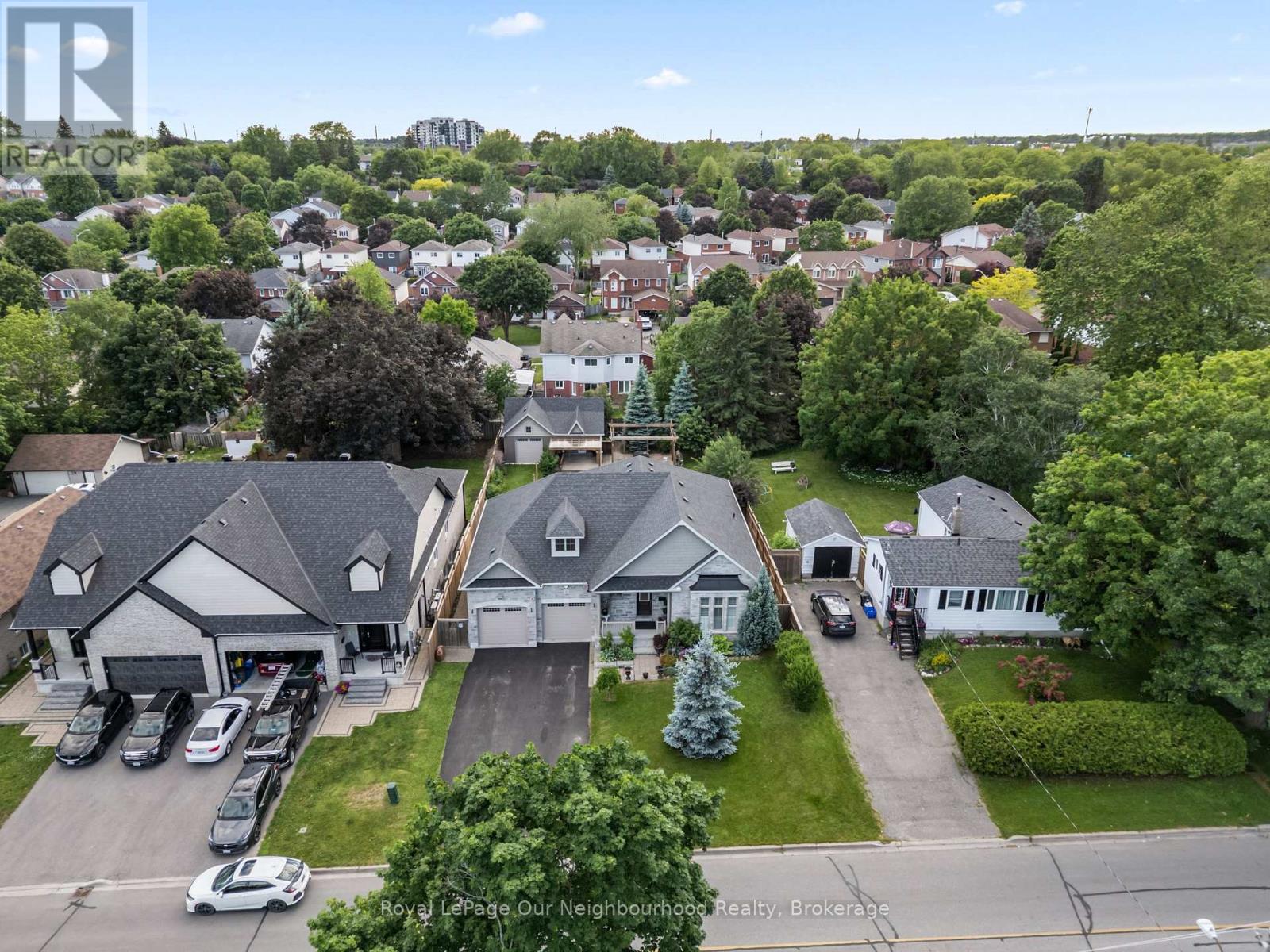 19 Waverley Road, Clarington, Ontario  L1C 1K8 - Photo 3 - E13460842