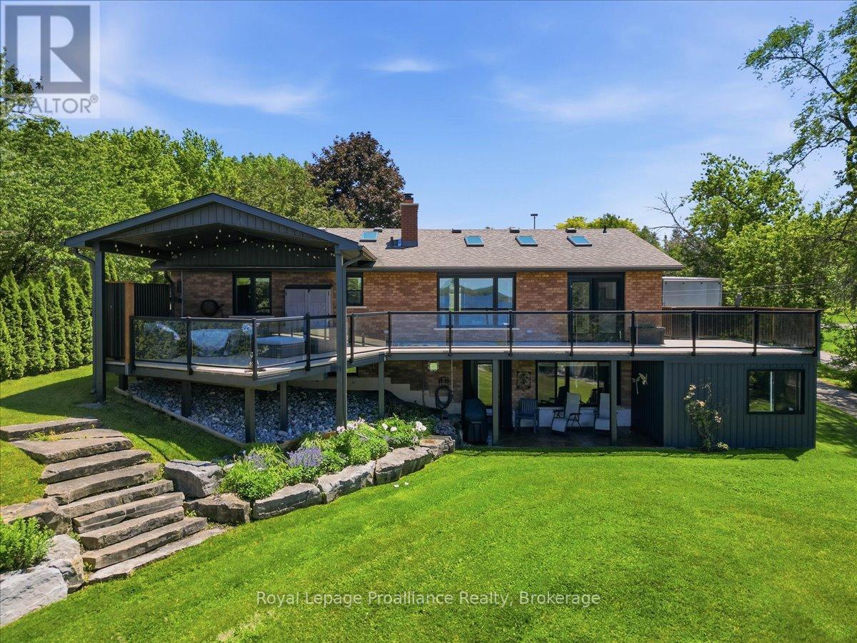 2728 County Road 3, Prince Edward County, Ontario  K0K 1L0 - Photo 1 - X13462278