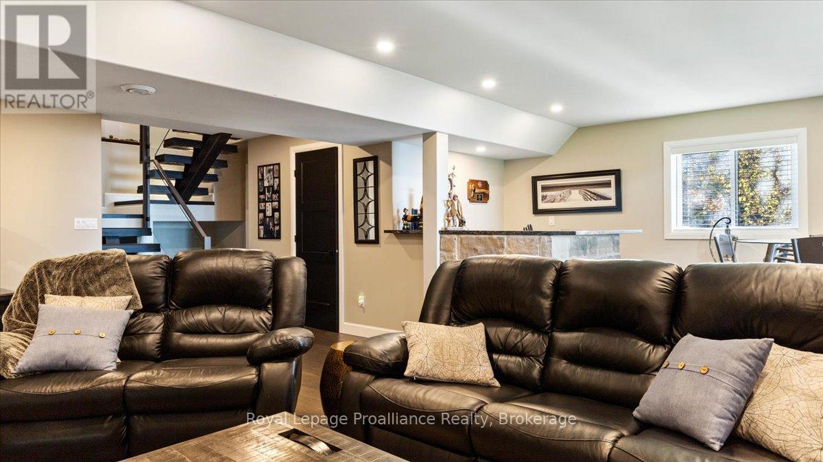 2728 County Road 3, Prince Edward County, Ontario  K0K 1L0 - Photo 25 - X13462278