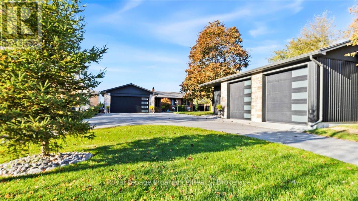 2728 County Road 3, Prince Edward County, Ontario  K0K 1L0 - Photo 3 - X13462278