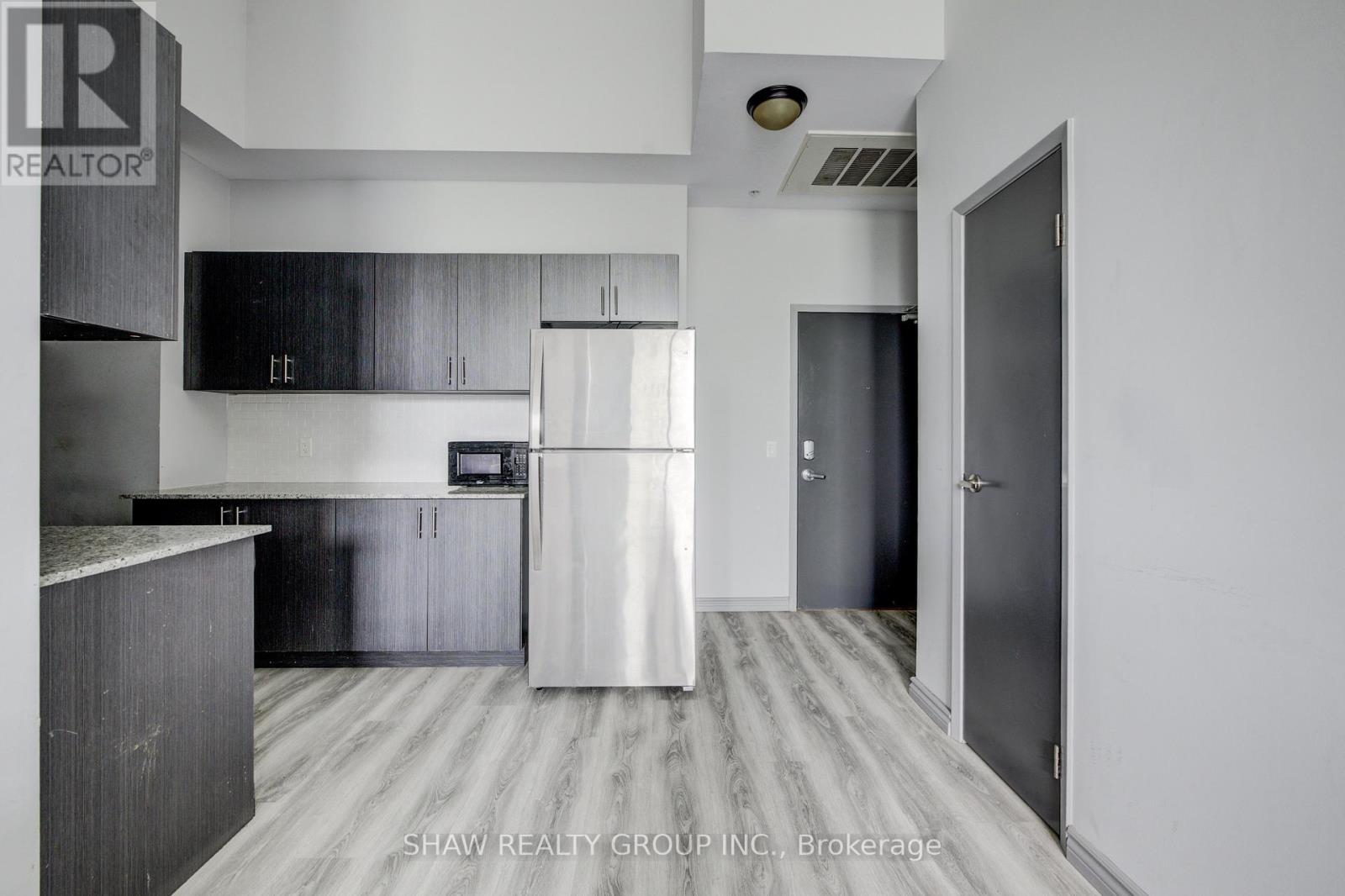 G105 - 275 Larch Street, Waterloo, Ontario  N2L 3R2 - Photo 3 - X13462260